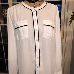 New York & Co Women’s white blouse